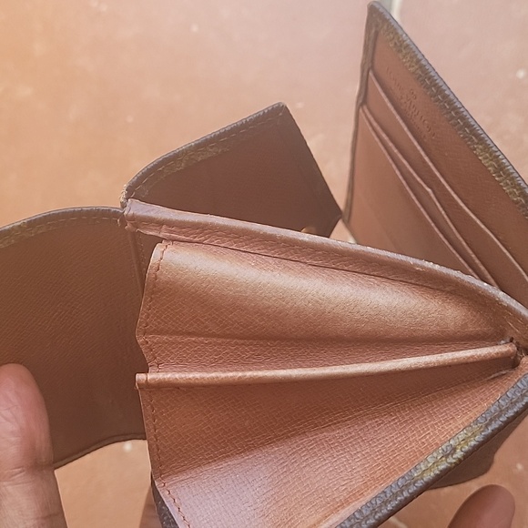 Louis vuitton foldable wallet - Picture 5 of 9